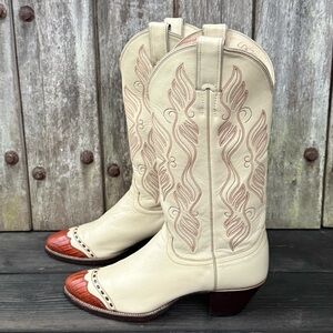 Vintage Justin Made in the USA Women's Ivory Wing Tip Cowboy Boots